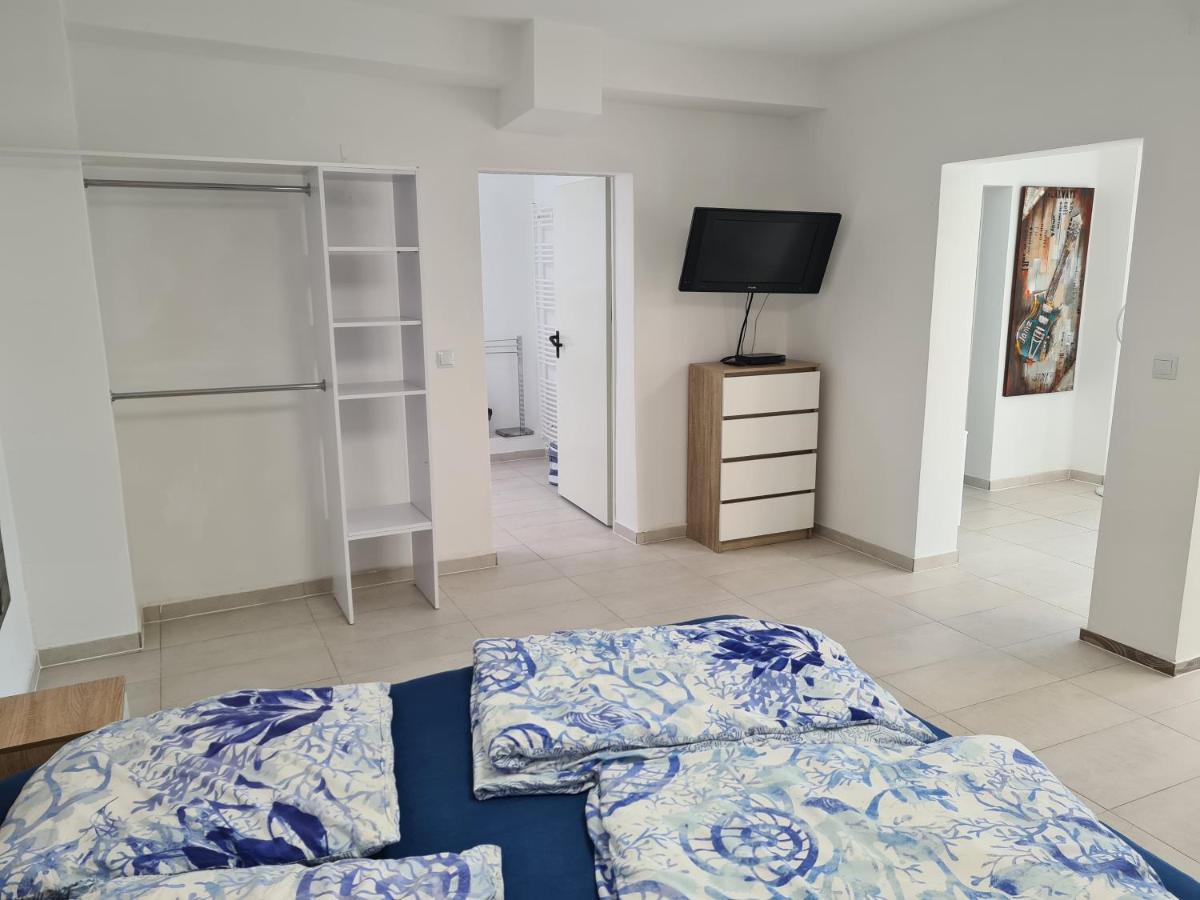 Fafa Home With Pool Έσσεν Εξωτερικό φωτογραφία