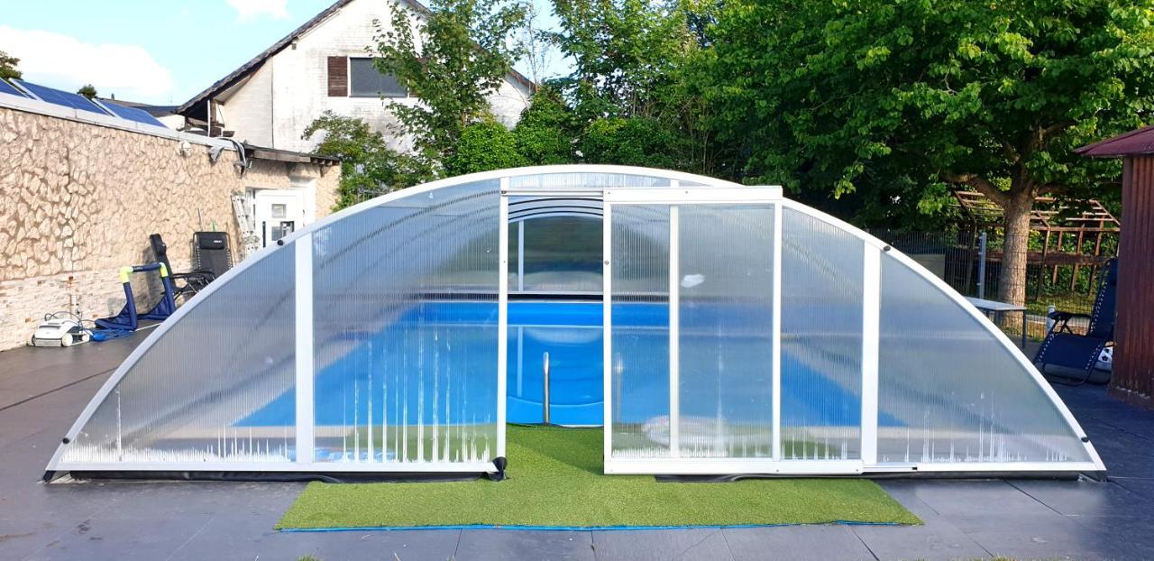 Fafa Home With Pool Έσσεν Εξωτερικό φωτογραφία