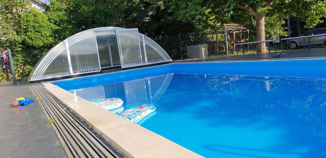 Fafa Home With Pool Έσσεν Εξωτερικό φωτογραφία