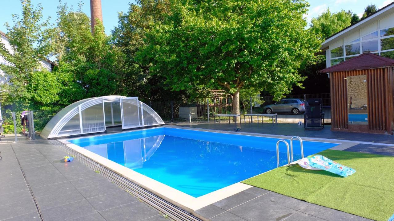 Fafa Home With Pool Έσσεν Εξωτερικό φωτογραφία